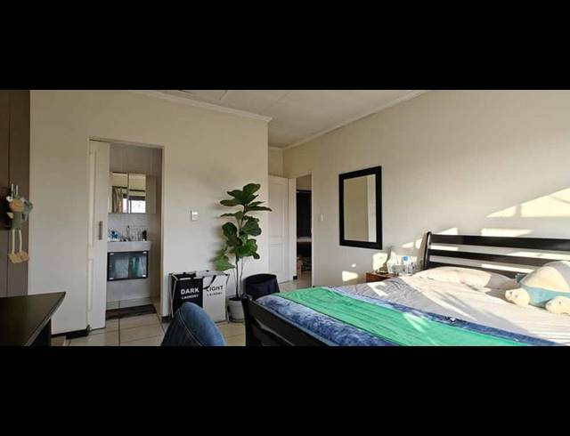 3 BEDROOM PROPERTY TO RENT IN SUNNINGHILL